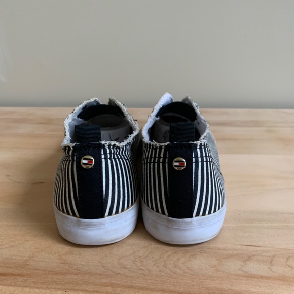 Pre-loved Tommy Hilfiger Striped Slip-on Sneakers with Studded Accents - Picture 2 of 8